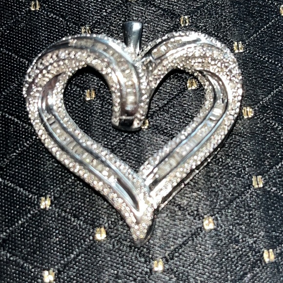 Large Sterling Silver and Diamond Heart Pendant!!! - Picture 6 of 7